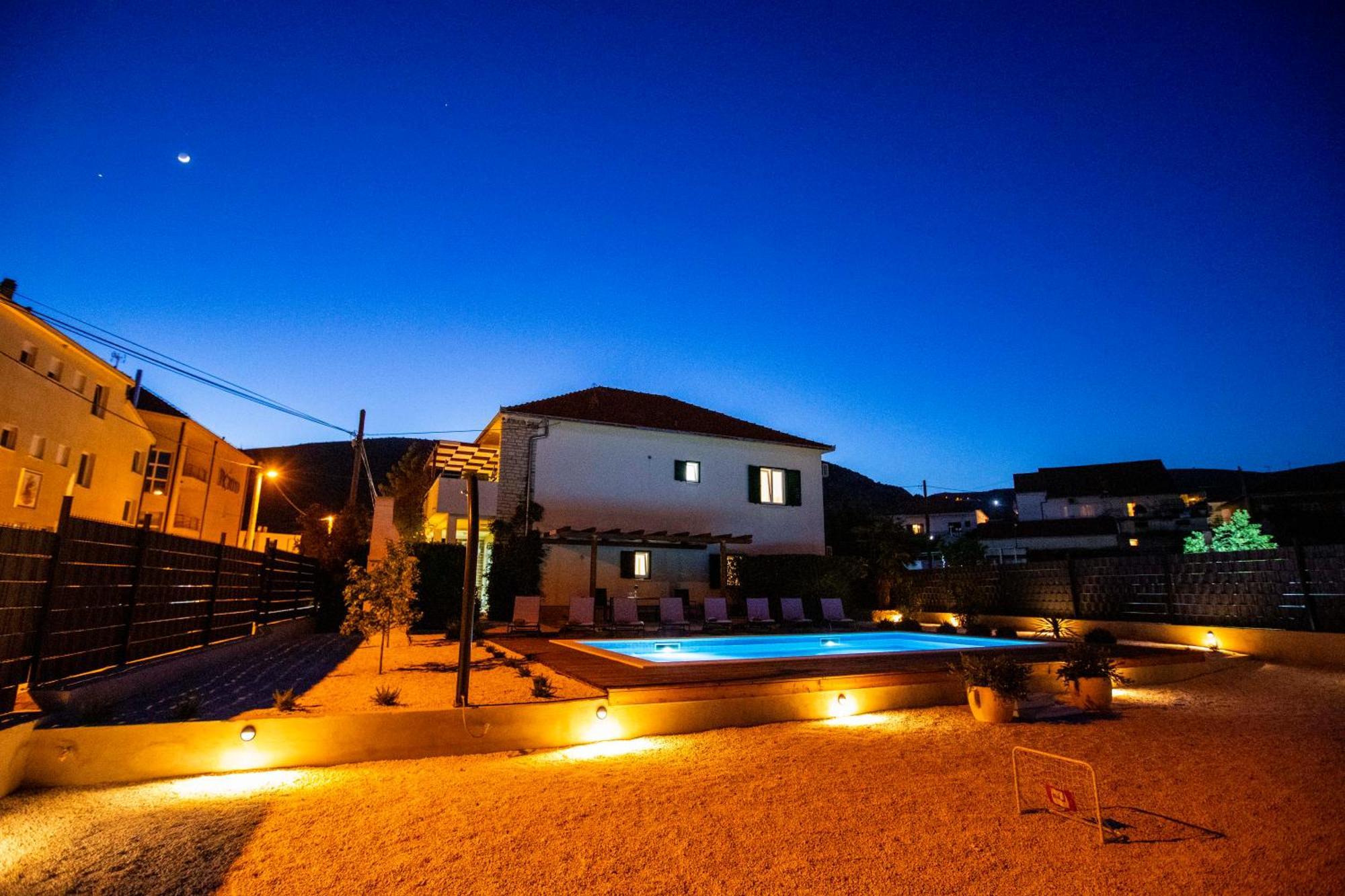 Apartment Laura Trogir Exteriör bild