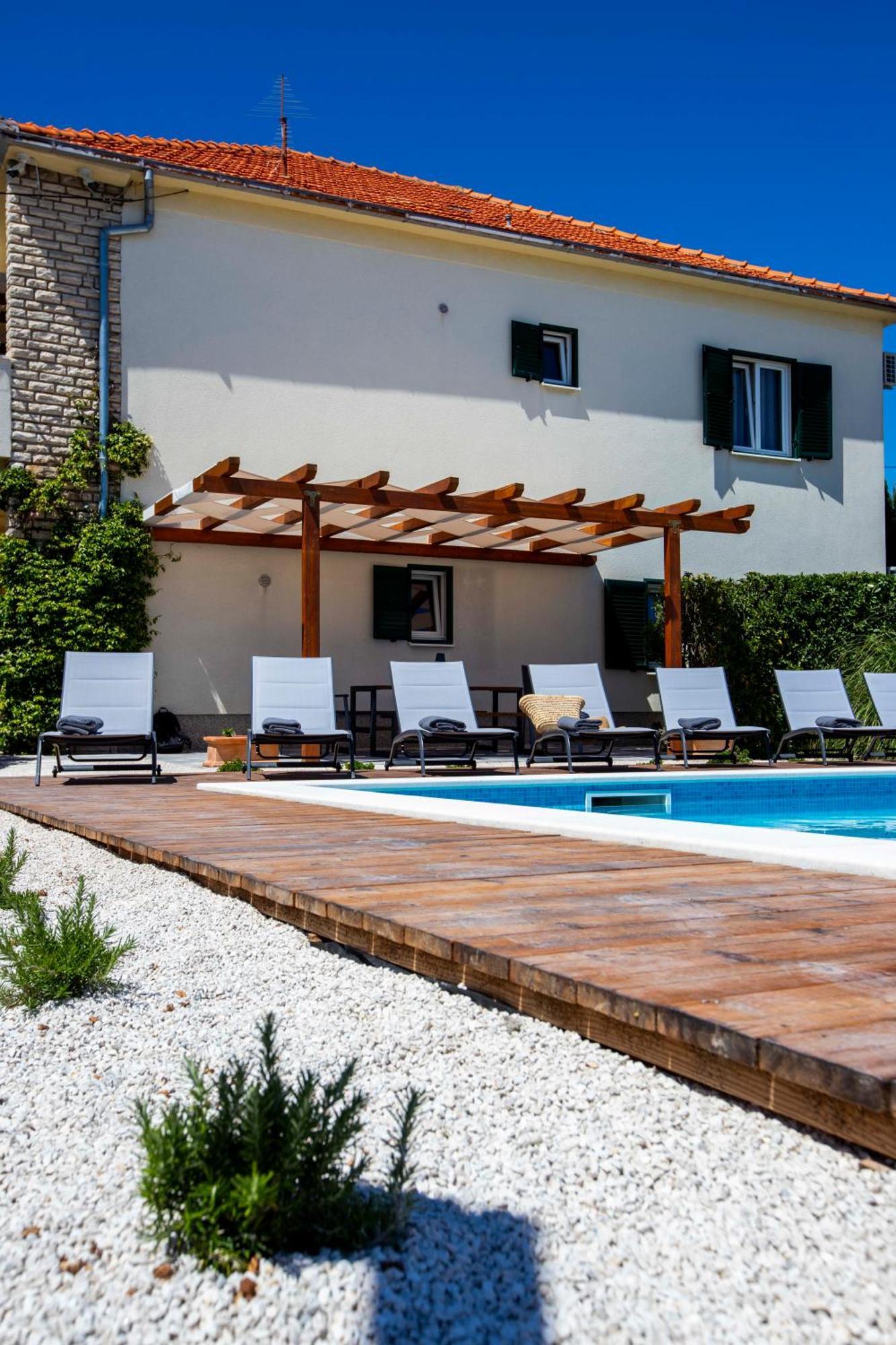 Apartment Laura Trogir Exteriör bild