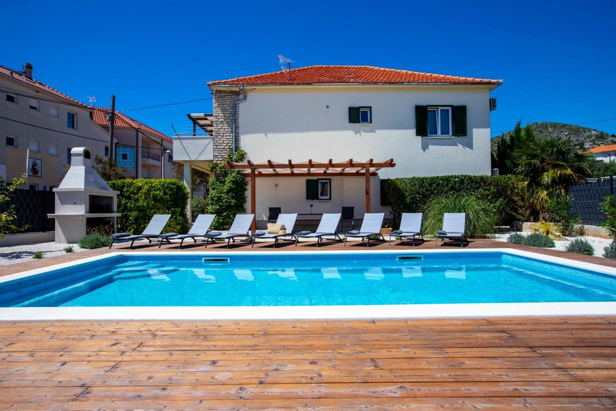 Apartment Laura Trogir Exteriör bild