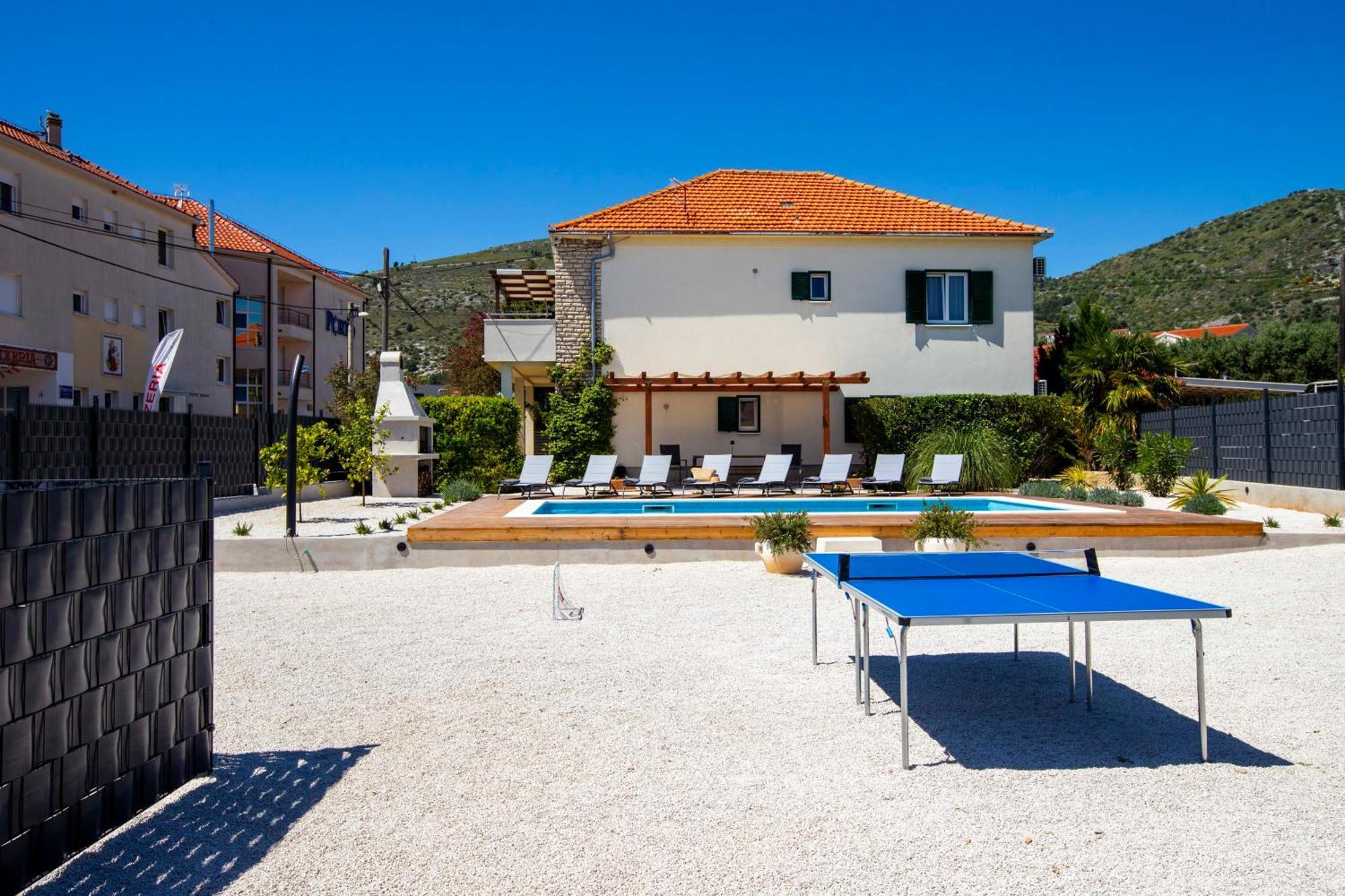 Apartment Laura Trogir Exteriör bild