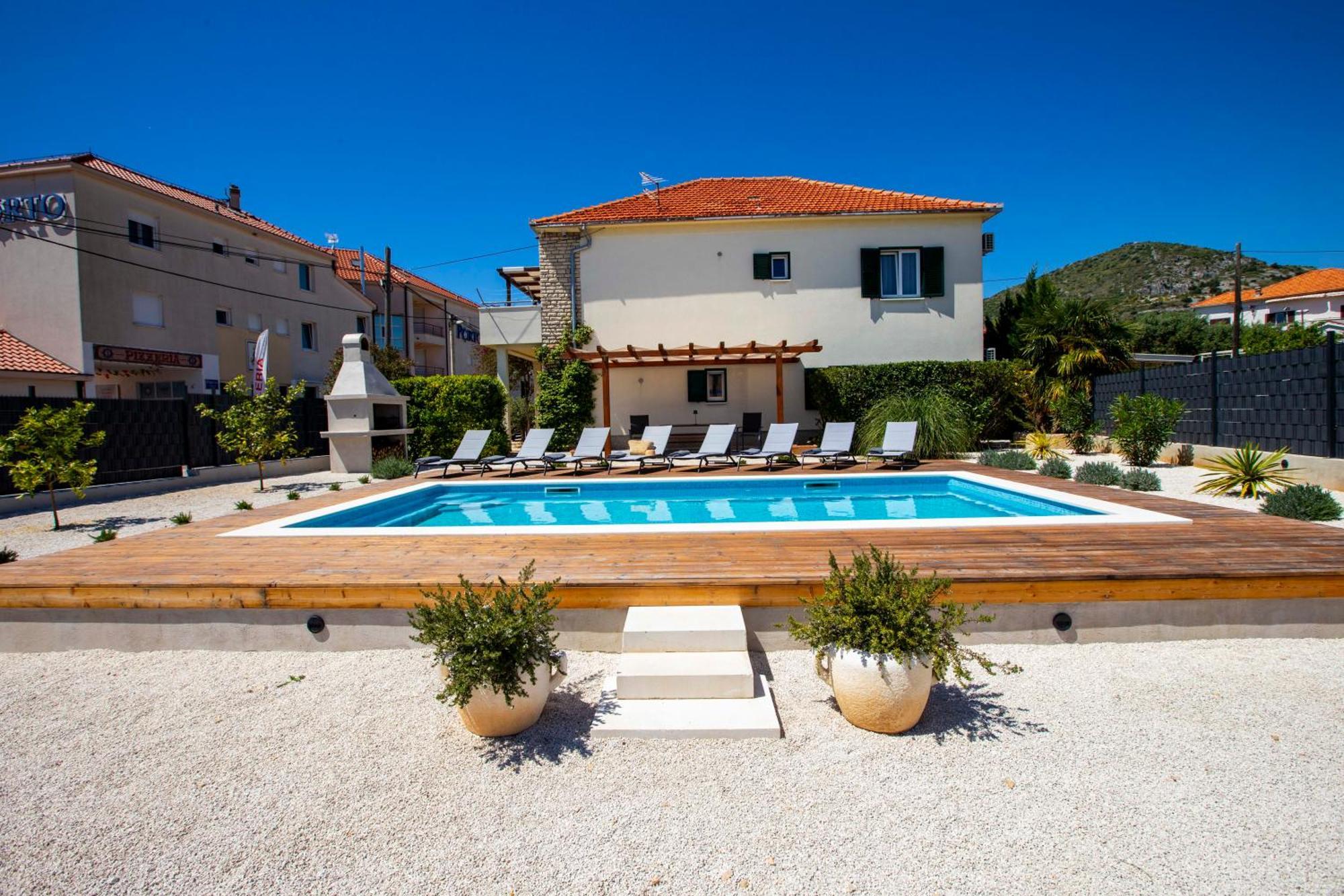 Apartment Laura Trogir Exteriör bild