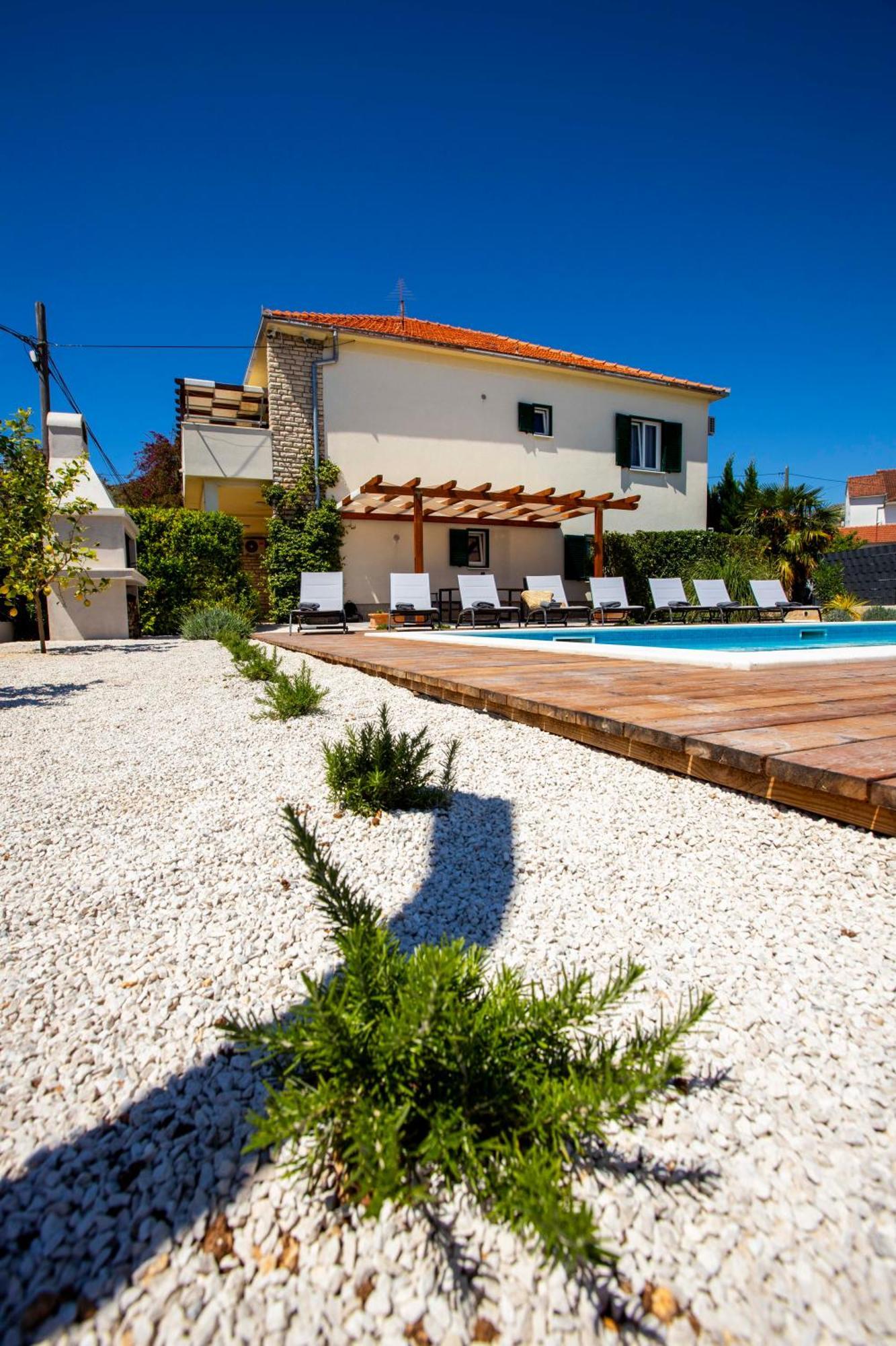 Apartment Laura Trogir Exteriör bild